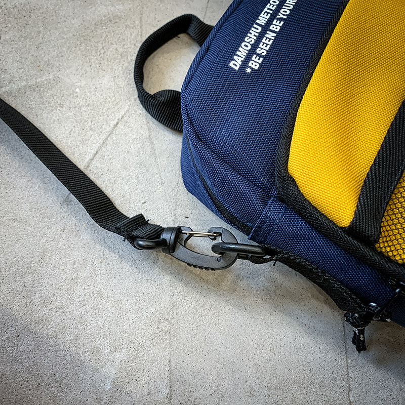 墨西卡网红同款个性网格斜挎小包 墨西卡女士包袋