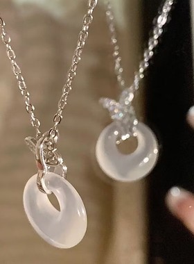 高级感新中式设计蝴蝶平安扣项链2025新款爆款轻奢小众 生日礼物