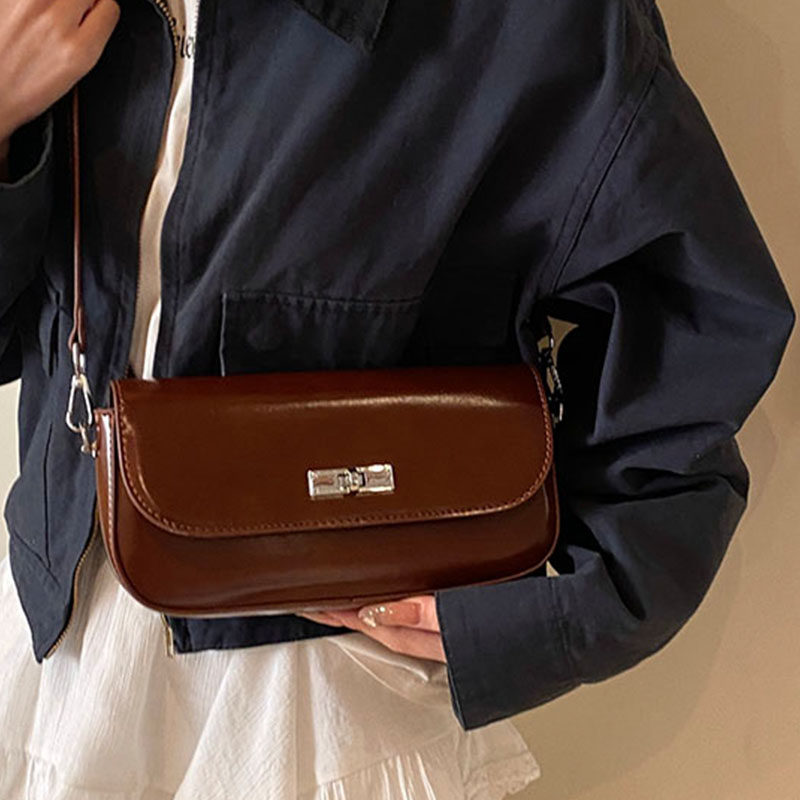 韩版时尚高级感小方包2025春季小众简约休闲单肩包潮流百搭斜挎包,淘宝优惠券,粉丝福利购,淘宝优惠卷