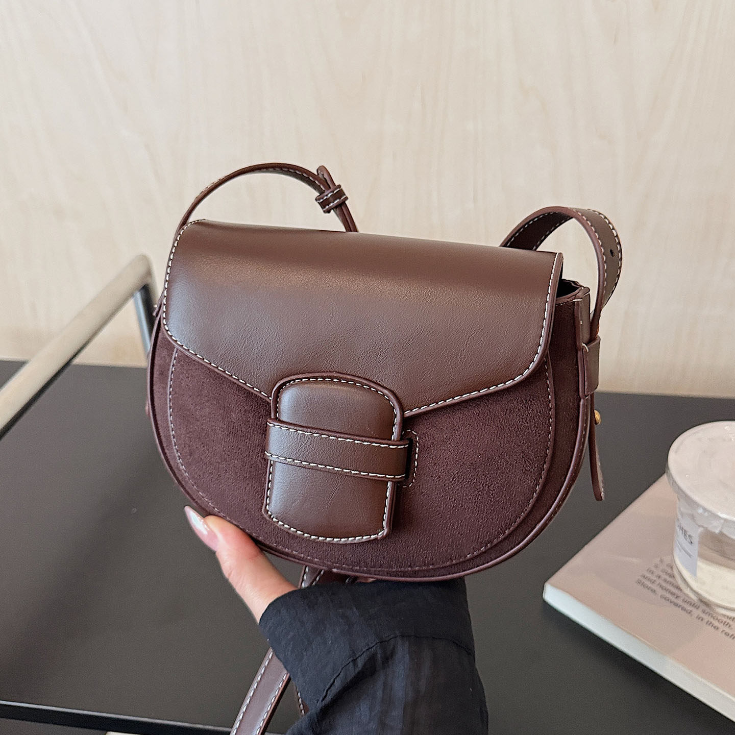 高级质感斜跨马鞍包2025女秋冬新款时尚潮韩国ins百搭精致单肩包,淘宝优惠券,粉丝福利购,淘宝优惠卷