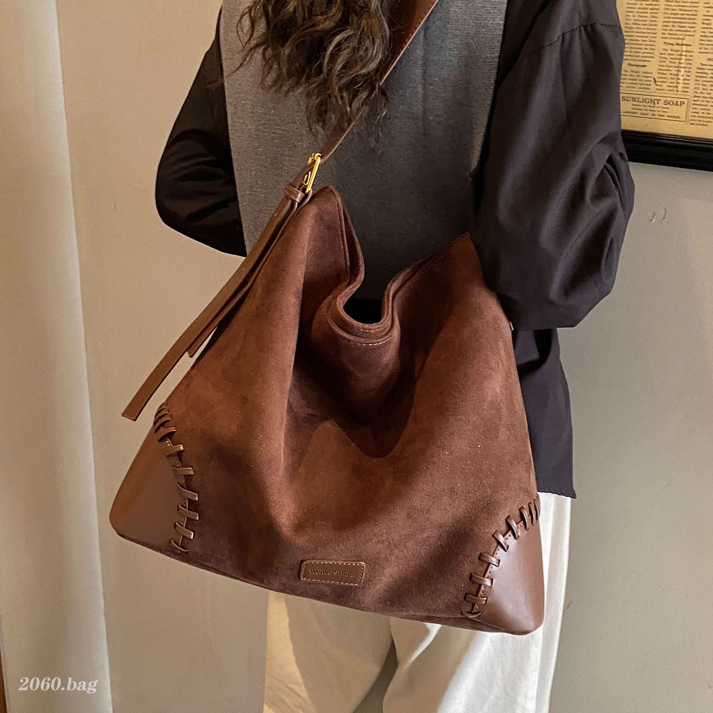 秋冬通勤绒面豹纹大容量单肩包2025新款女气质休闲韩版斜跨包包,淘宝优惠券,粉丝福利购,淘宝优惠卷