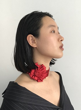三环路亮片花朵choker