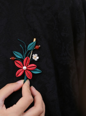 中式缠花结婚胸针红色花朵配饰品