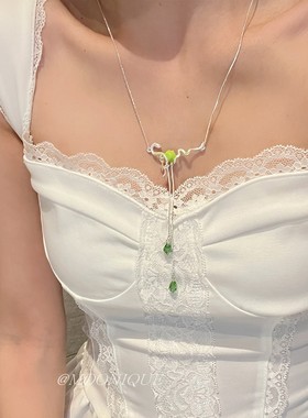 青苹果乐园~绿色灵蛇缠绕流苏项链中古春夏时尚锁骨链高级感颈链