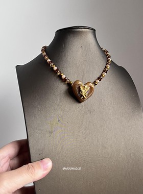 复古美拉德咖色串珠天使爱心项链小众独特个性choker气质锁骨链女