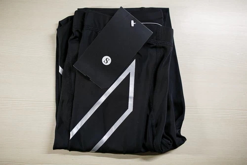 Uline короткие брюки в складе