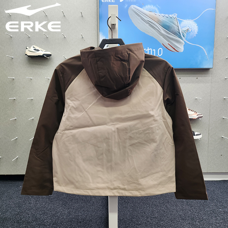 鸿星尔克2025秋季新品女士连帽运动外套百搭舒适风衣12225301029