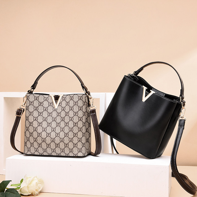 网红2020春夏新款潮手提百搭小包包 佳意迪女士包袋