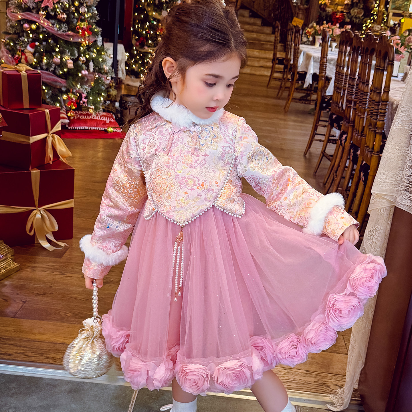 女童连衣裙儿童中国风旗袍拜年服冬装2025新款女孩加绒新年公主裙,淘宝优惠券,粉丝福利购,淘宝优惠卷