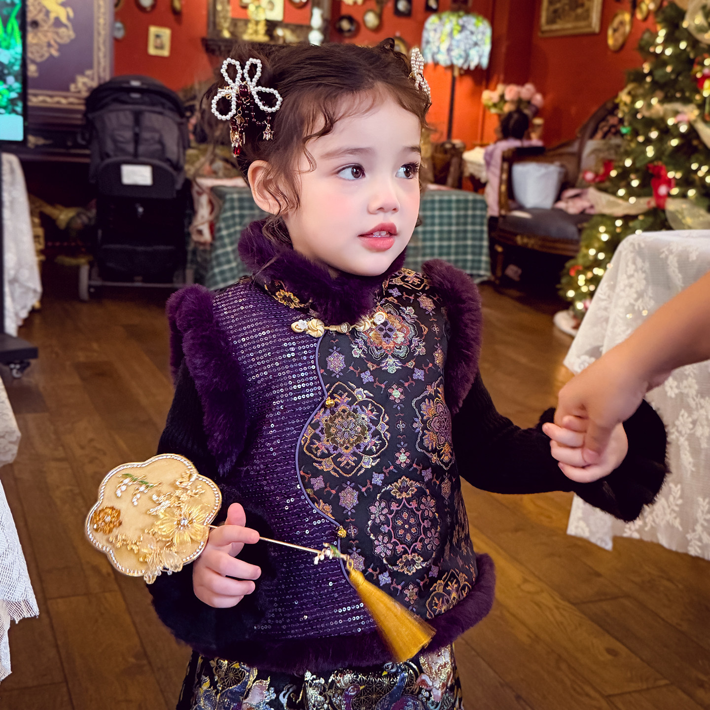 米米哈罗女童马面裙套装小女孩拜年服冬装2025新款儿童明制汉服裙,淘宝优惠券,粉丝福利购,淘宝优惠卷