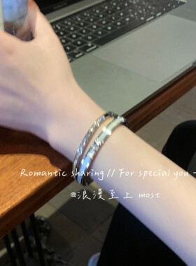 钛钢不掉色满钻轻奢百搭手镯