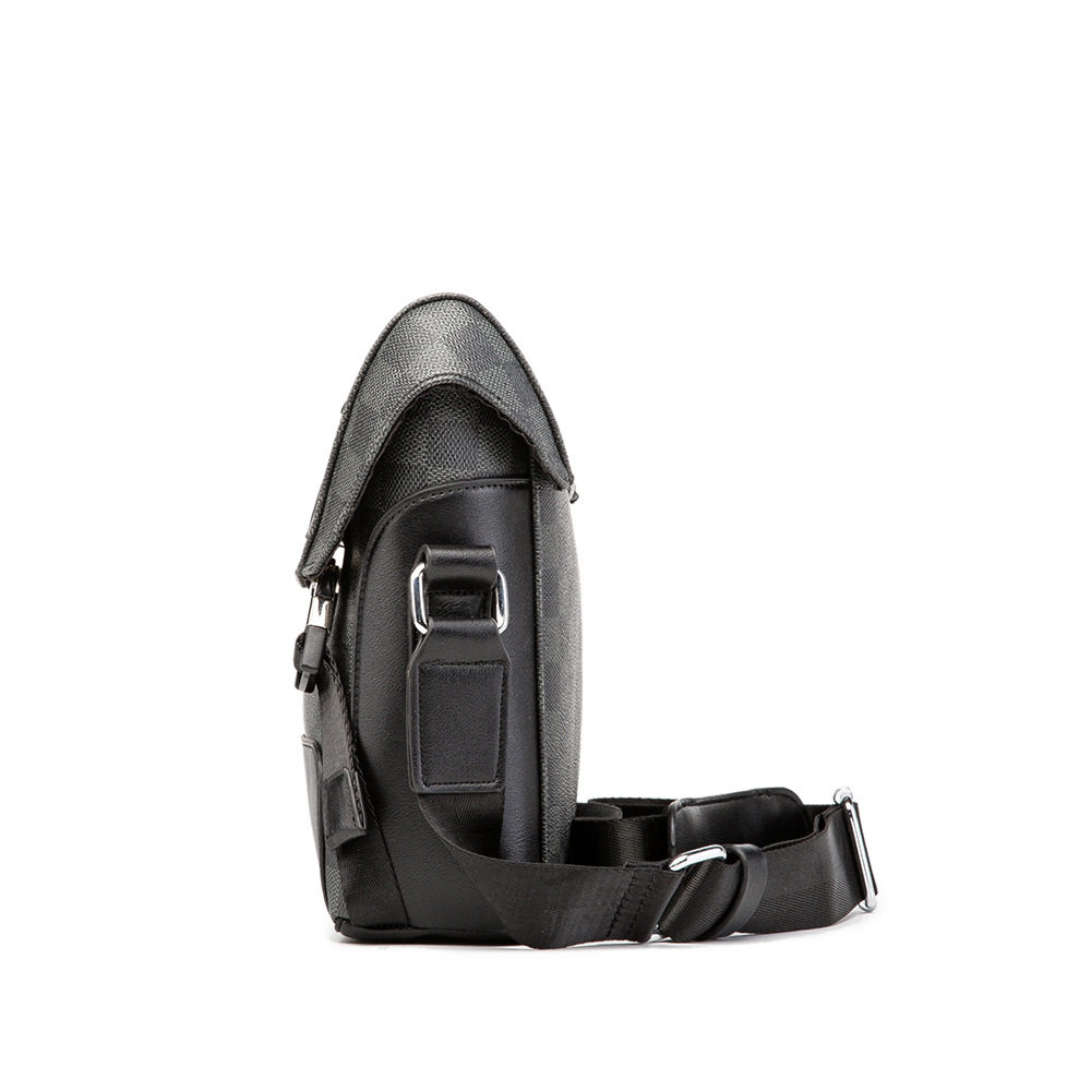 欧美m lv新款男士真皮潮流斜挎包 quq男士包袋