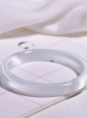 2026白色猫眼石新款高级感白猫眼石手镯时尚饰品女