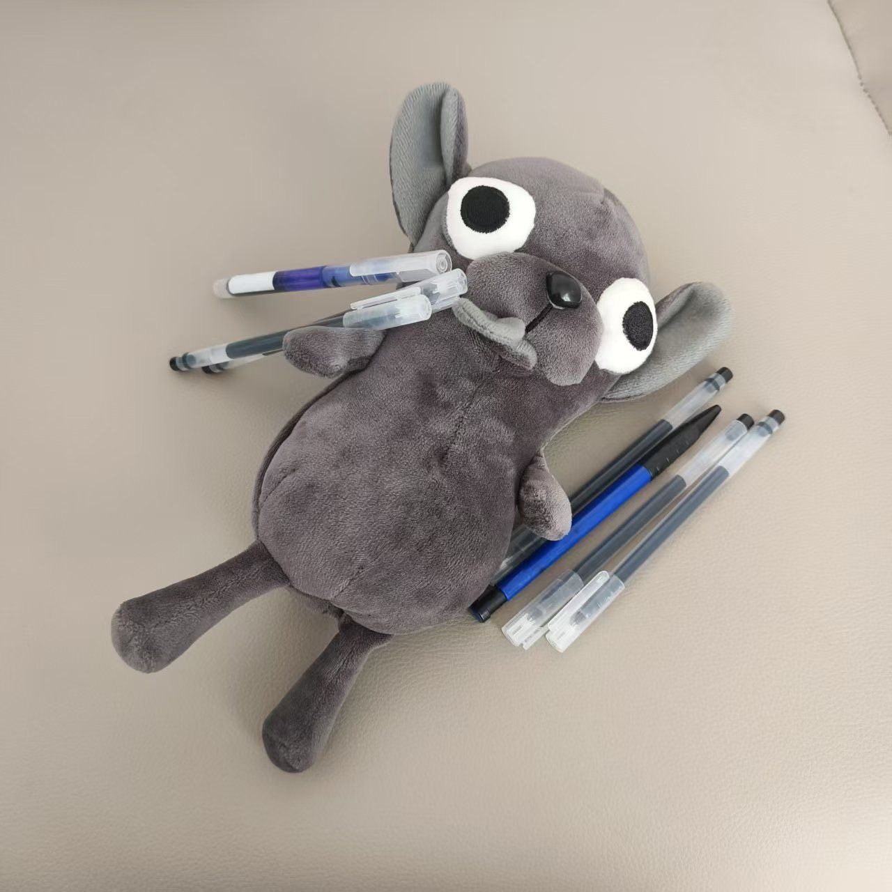 吉娃娃笔袋搞怪创意沙雕大容量学生桌面整理小众文具收纳袋笔盒,淘宝优惠券,粉丝福利购,淘宝优惠卷