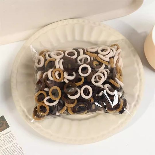 Children's rubber band does not hurt hair and is elastic and elastic