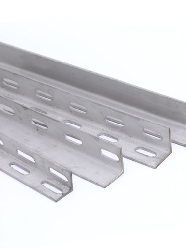 304不锈钢冲孔角钢 加厚万能角钢消防管道支架重型货架多功能角钢 - 图3