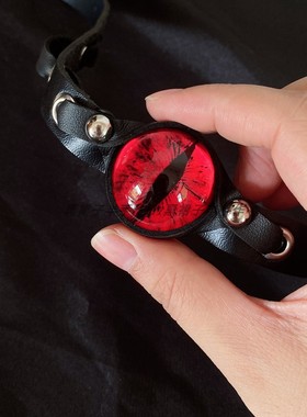 超酷亚亚的！暗黑红色瞳孔恶魔之眼颈链脖子链pu皮质设计感
