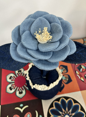 手工牛仔山茶花布艺桌面盆花摆件