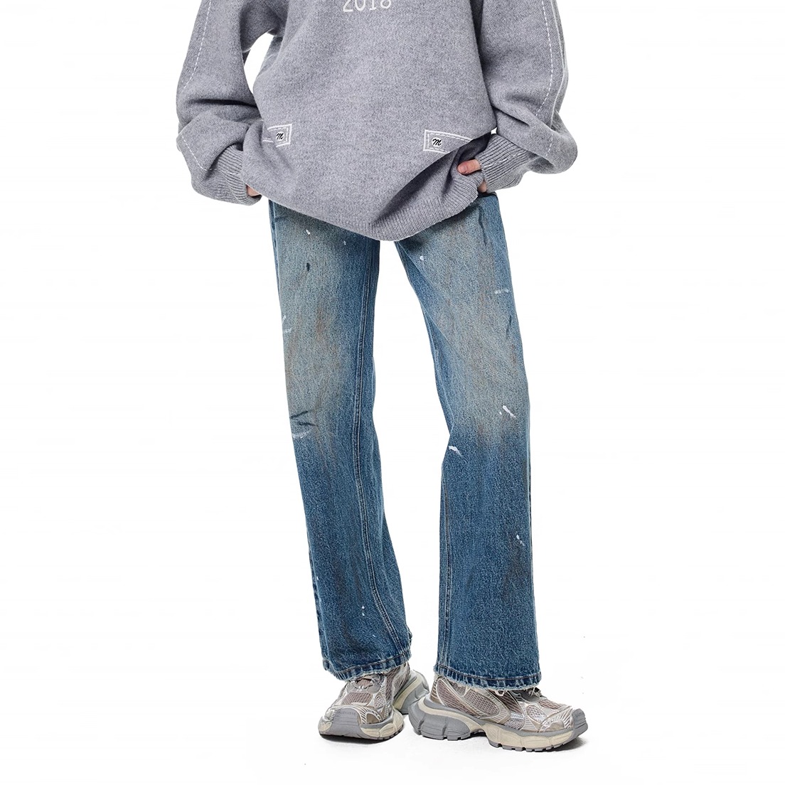 Andrea Martin 2025AW 喷脏牛仔裤 - 图3