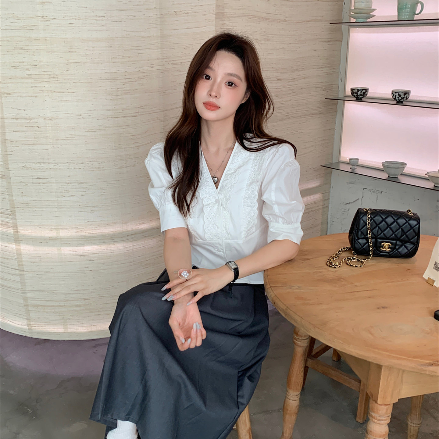 FOR WHY25AW早秋韩系学院风蕾丝拼接V领泡泡袖度短款衬衫上衣半裙 - 图2