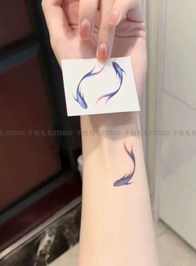 蓝色锦鲤小纹身图案女贴纸防水女持久手腕胸前锁骨少女刺青可水洗