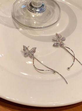 s999银针蝴蝶流苏耳钉轻奢感银针防过敏雅致日常百搭气质耳饰