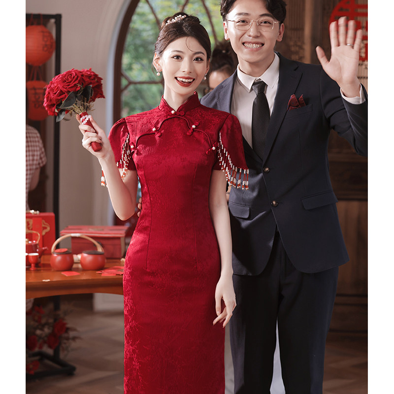 敬酒服新娘旗袍小个子酒红色订婚礼服连衣裙中式回门结婚改良蕾丝_虎窝淘