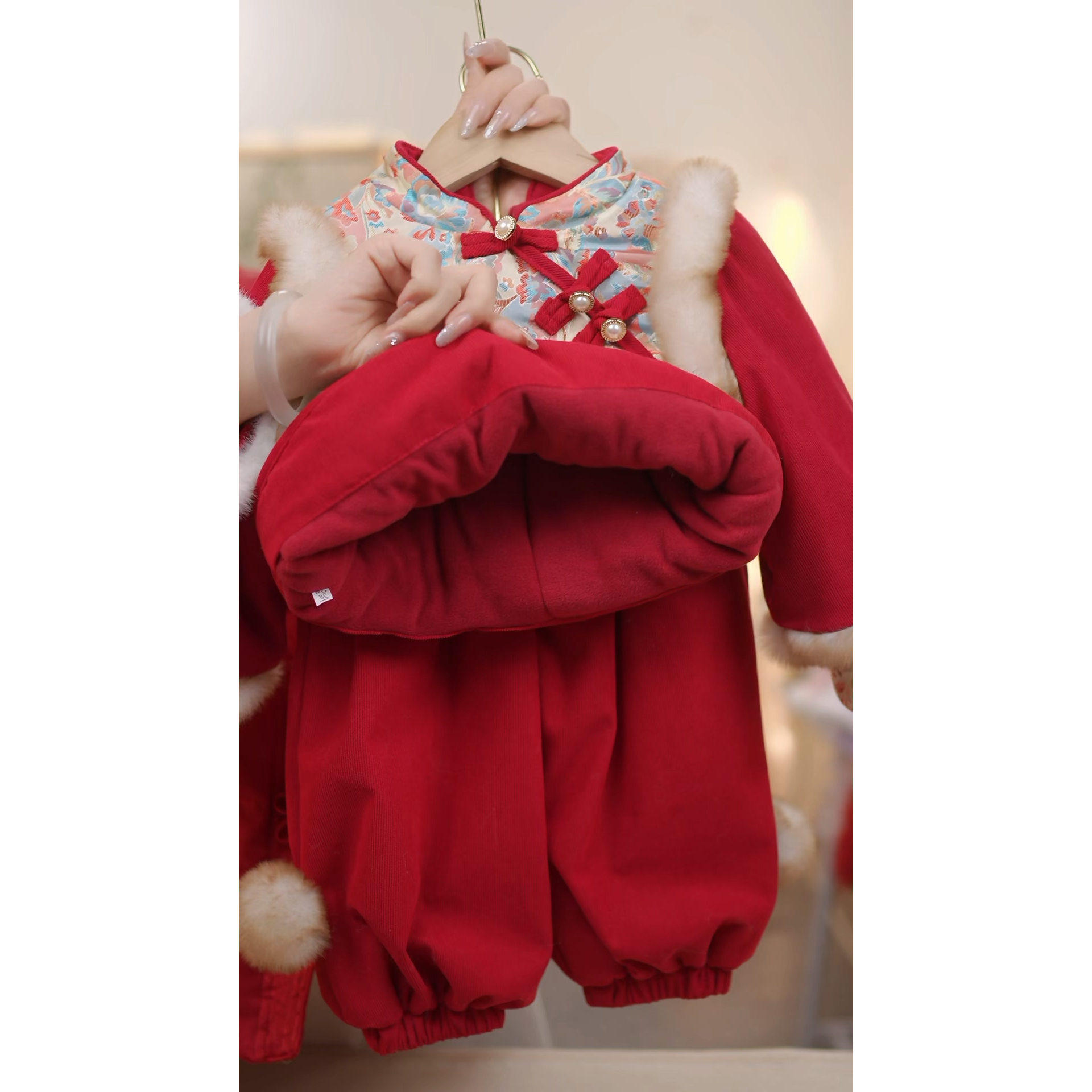 现货【锦绣】SC559女童冬款加绒加厚保暖外套灯笼裤国风拜年服,淘宝优惠券,粉丝福利购,淘宝优惠卷