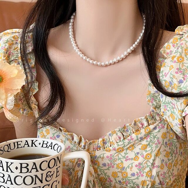B She is not a pool object. French light luxury imitation pearl necklace for women, ins-sense temperament, clavicle chain, socialite internet celebrity necklace