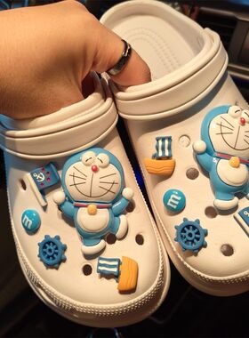 哆啦A梦适用Crocs洞洞鞋花扣diy