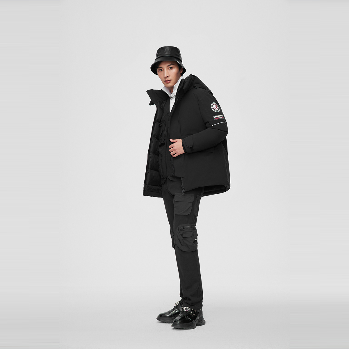 【鹅绒】波司登男士工装户外简约脱帽防风保暖羽绒服