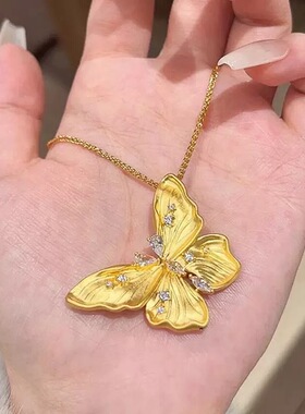 新中式沙金饰品微镶钻拉丝大蝴蝶项链女千金感十足轻奢精致锁骨链