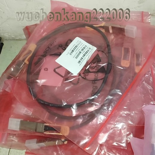 全新Cis co 思科QSFP-100G-CU1M 100GBASE-CR4连接线DAC堆叠线 - 图0