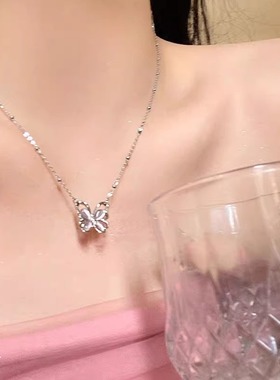 微镶锆石五瓣花朵项链轻奢小众女高级设计感2024新款爆款锁骨链潮