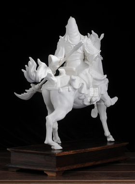 千里走单骑客厅招财开业装饰摆件