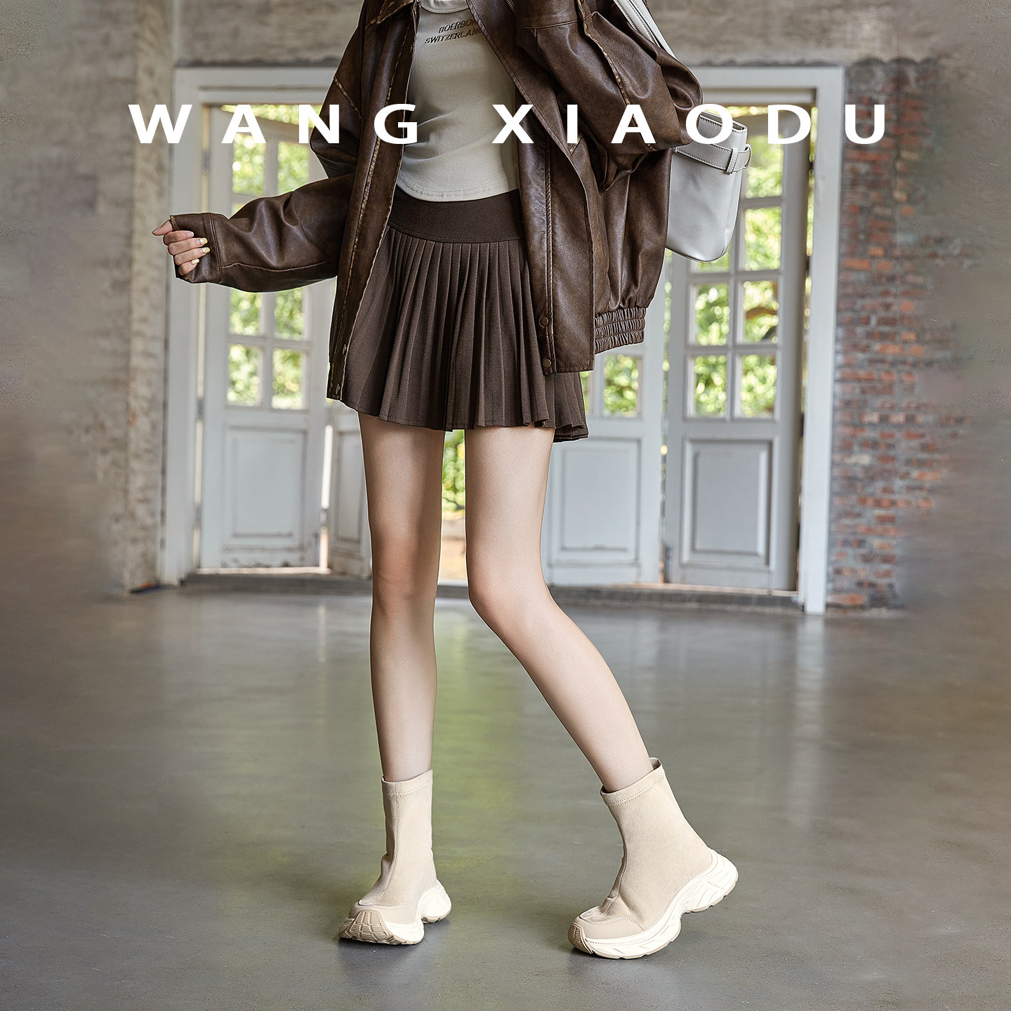 【王小毒】飞跃○5.5cm厚底瘦瘦靴女松糕底短筒增高弹力绒面袜靴,淘宝优惠券,粉丝福利购,淘宝优惠卷