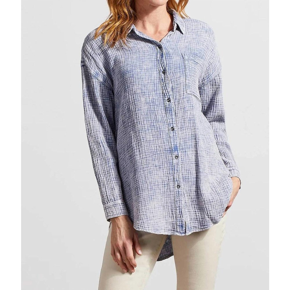 tribalShirttail Button Down Blouse In Blue Quilt - blue quil - 图2