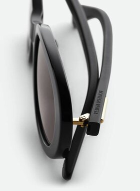 bottega veneta 女士 太阳镜