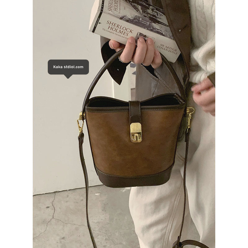 秋冬美拉德手提包包女2023新款潮复古撞色水桶包小众百搭斜挎包,淘宝优惠券,粉丝福利购,淘宝优惠卷