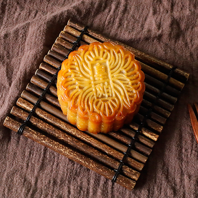  荔荣月饼