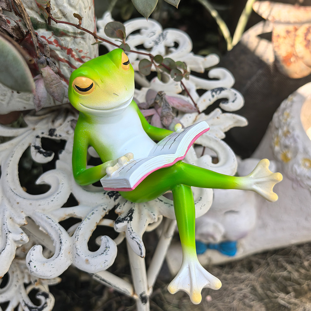 看书青蛙休闲沙滩躺摆件松弛感阳台电视柜造景布置装饰动物工艺品,淘宝优惠券,粉丝福利购,淘宝优惠卷