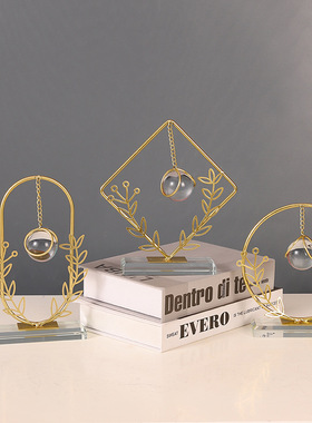 现代圆形爱心型金属摆件水晶球吊坠工艺品家居客厅卧室办公室装饰