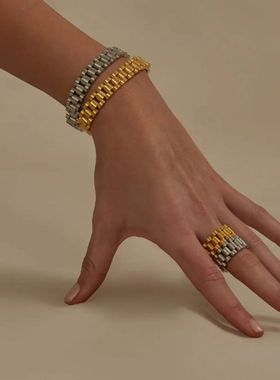 一套戴起来真好看戒指女小众设计表带样式情侣可碰水不掉色手链女