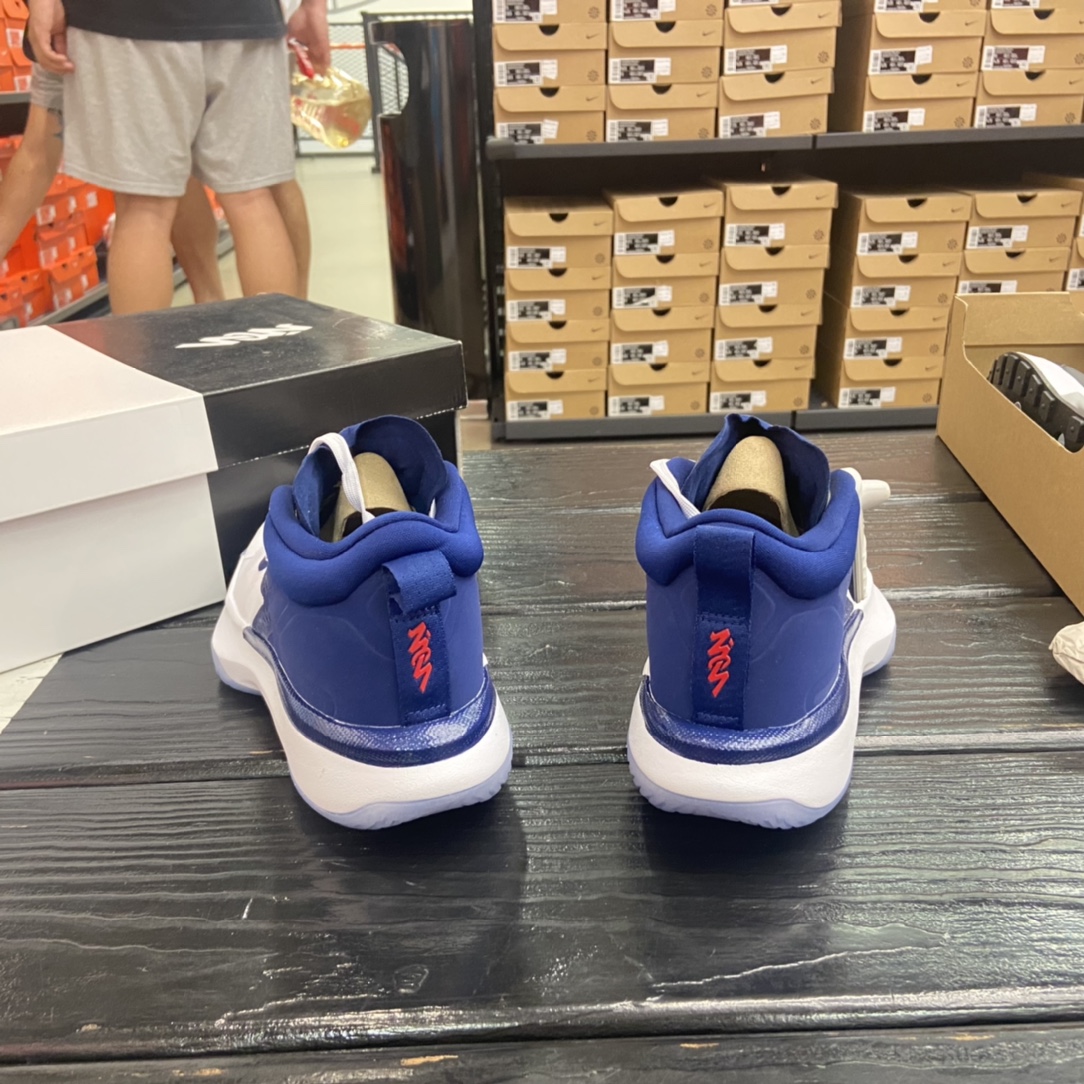 Nike耐克男鞋正品AIR JORDAN ZION 1 PF专业缓震篮球鞋DA3129-401 - 图1