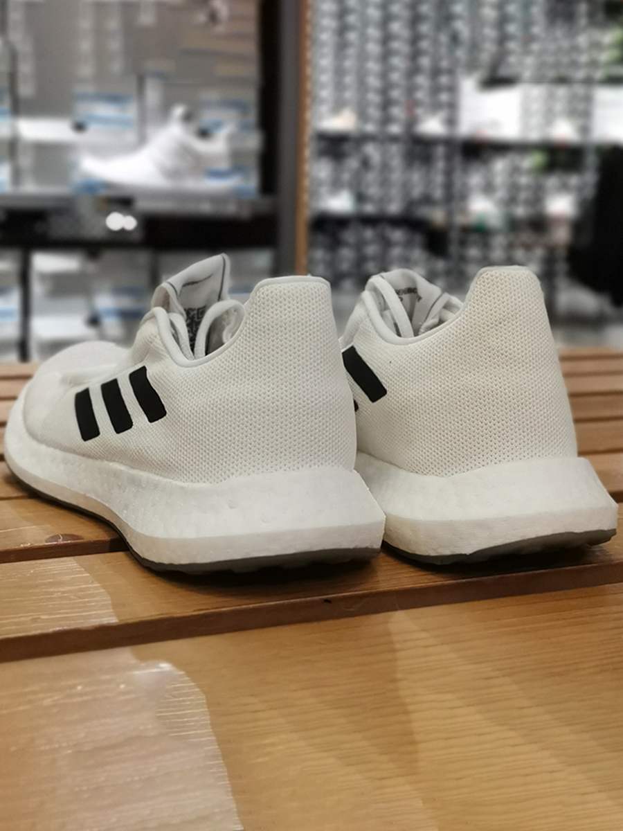 阿迪达斯男女BOOST跑步鞋新款Adidas透气运动鞋EG0959 0960GW8588 - 图0