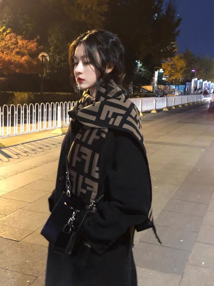 2025新款冬季高级感围巾女仿羊绒百搭披肩秋韩版加厚保暖网红围脖,淘宝优惠券,粉丝福利购,淘宝优惠卷