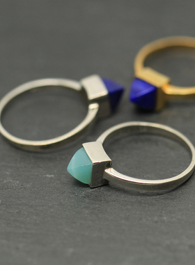 包邮925银镶嵌金字塔青金石戒指