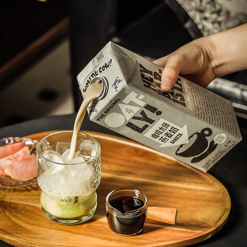 OATLY咖啡大师燕麦奶小黄鸭联名款风味早餐奶组合