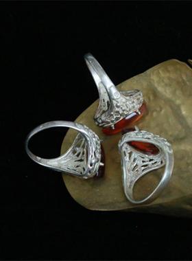 欧洲镶嵌血珀戒指银花丝