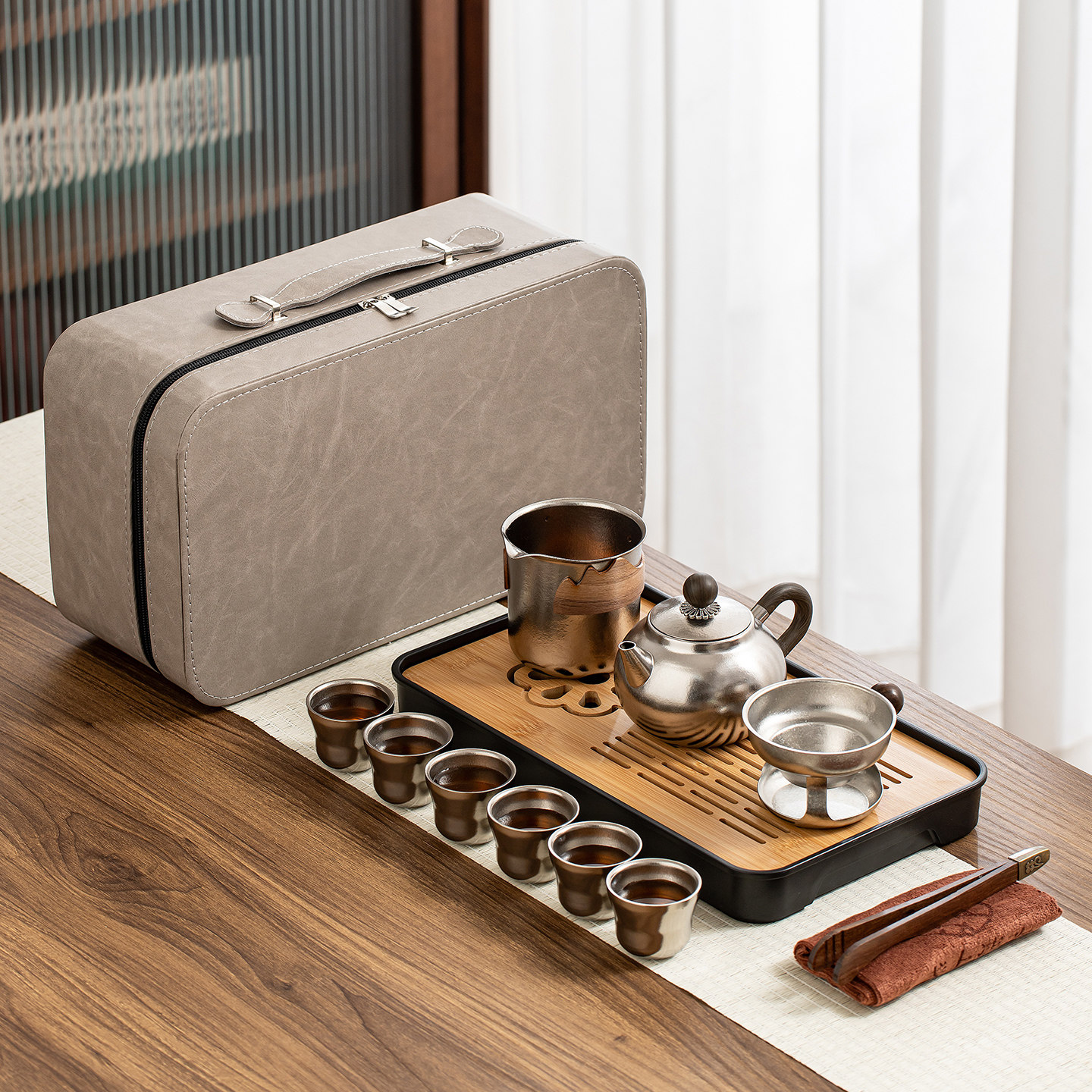 Pure titanium travel tea set portable outdoor tea drinking equipment lightweight teapot high-end 2026 new gift